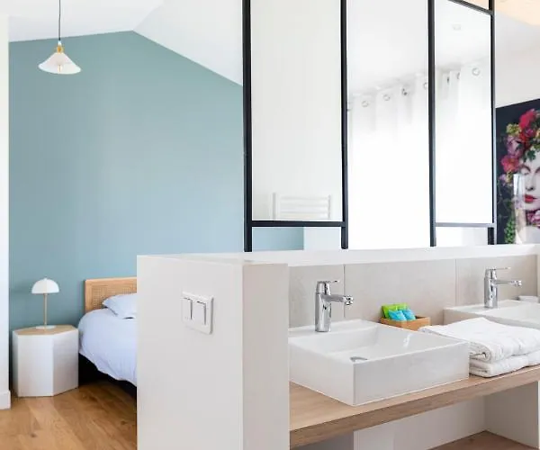 Acacias - Au Coeur De Saint-Tropez